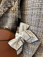 Carrés de soie, style « Hermès »